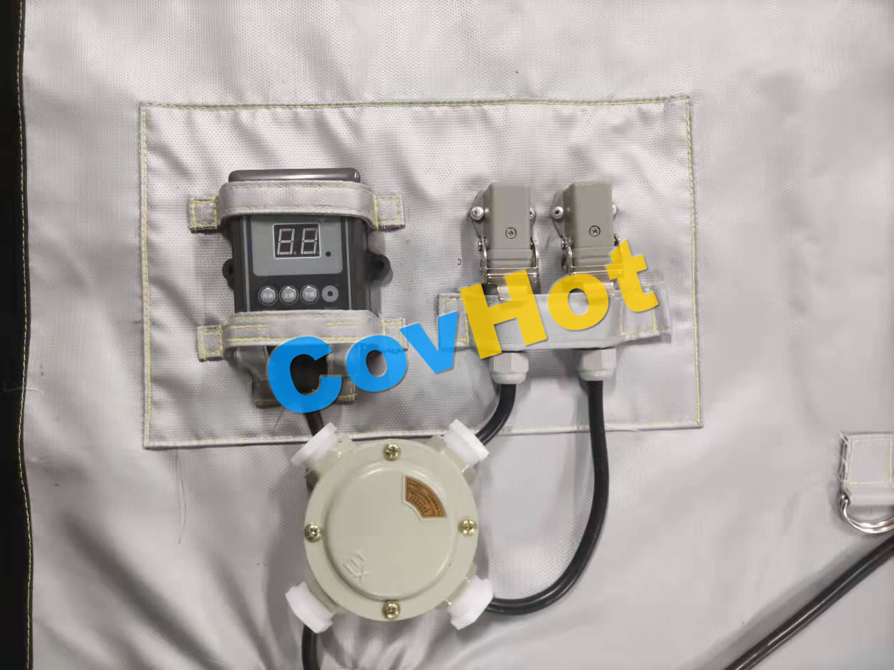 電伴熱<a href=http://m.kfujwst.cn/e/tags/?tagname=%E4%BF%9D%E6%B8%A9%E5%A5%97 target=_blank class=infotextkey>保溫套</a>